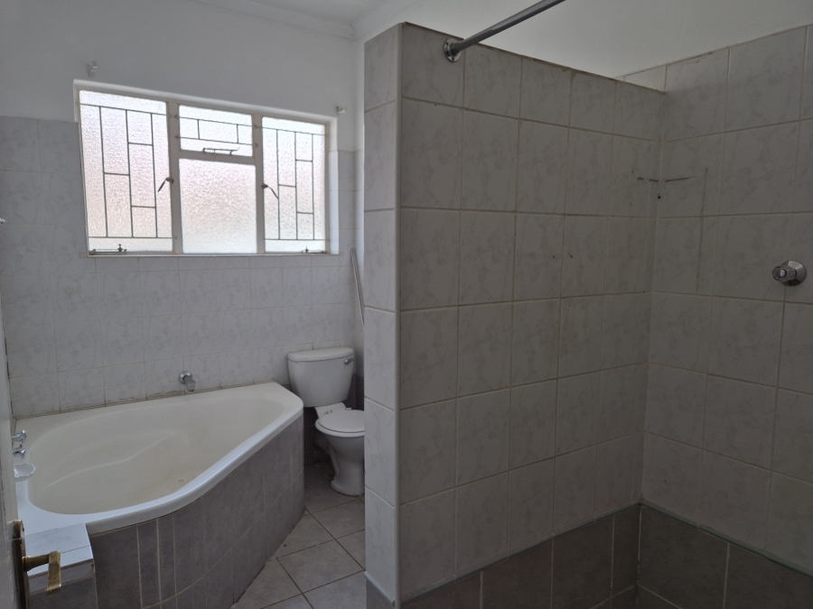 3 Bedroom Property for Sale in Flamwood North West